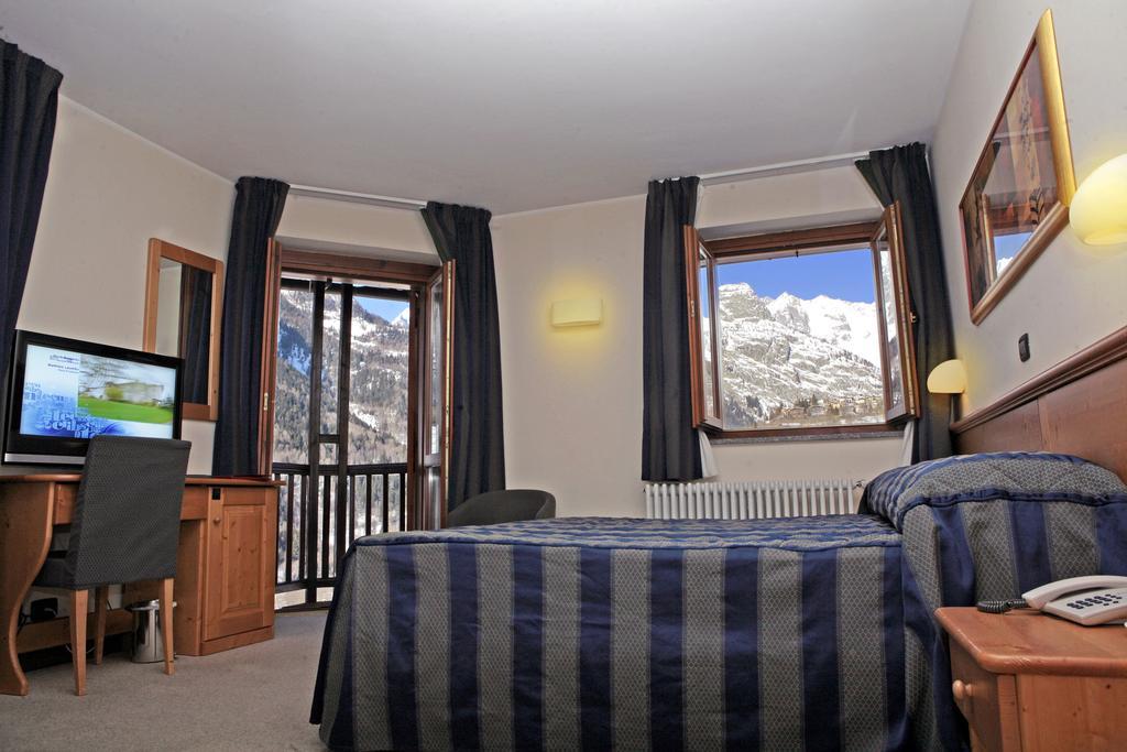 Hotel Alpechiara Pré-Saint-Didier Zimmer foto